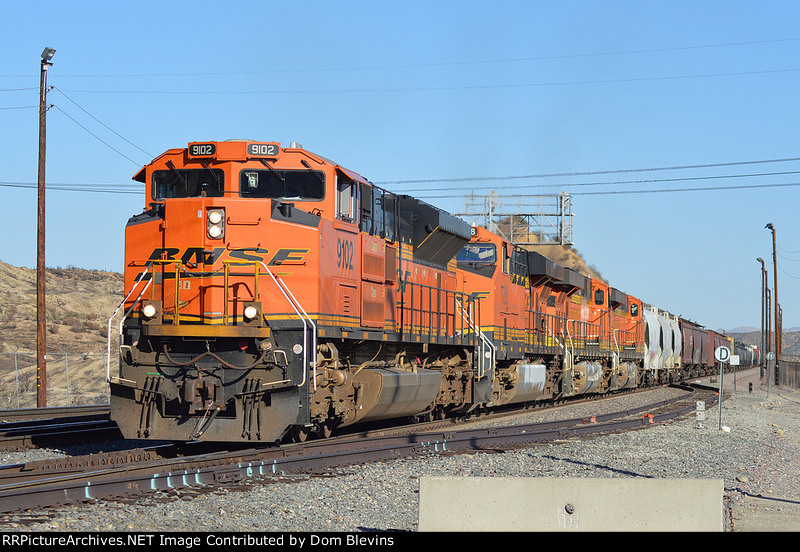 BNSF 9102